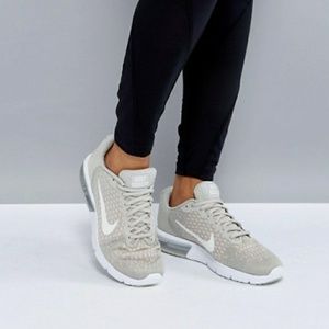 Nike Airmax Sequent 2 New!